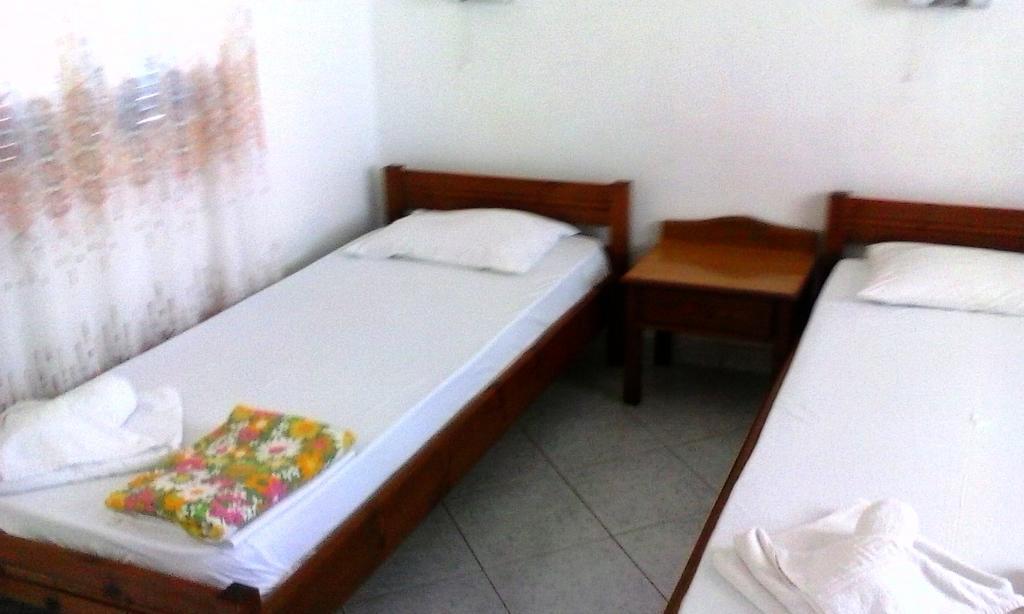Vaso Rooms Livadakia Bagian luar foto